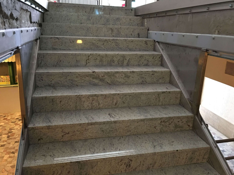 Treppen aus Granit: Zeitlose Beständigkeit